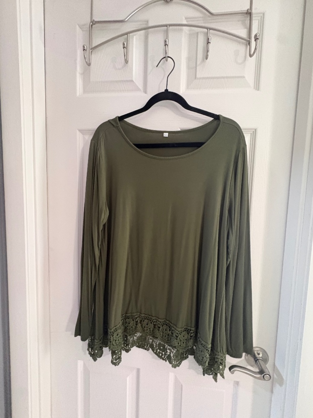 Women’s XXL Olive Green Lace Hem Long Sleeve Tunic Top